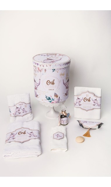 Trusou de botez pentru baieti cu jucarii de plus elefant Elefantul Boho 1